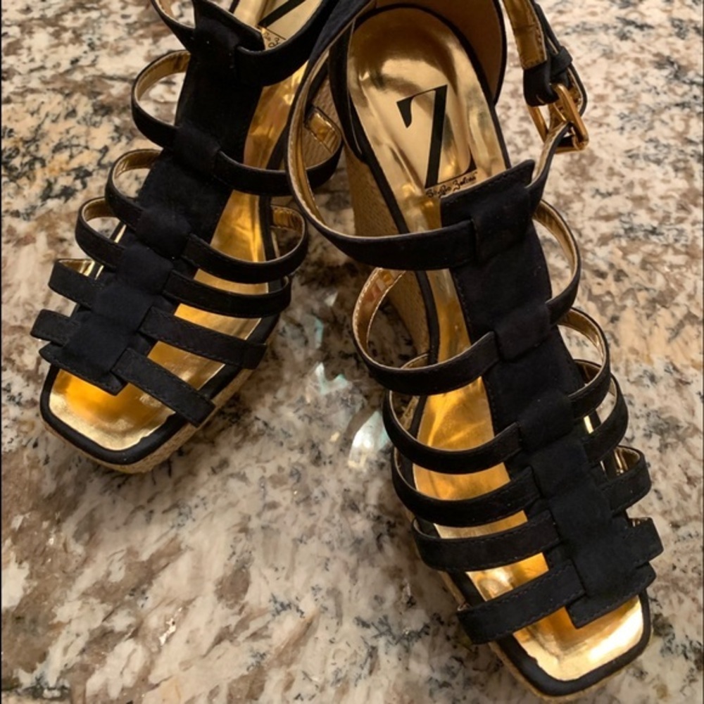 Sergio Zelcer Shoe Size 8 Black Open Toed Platform